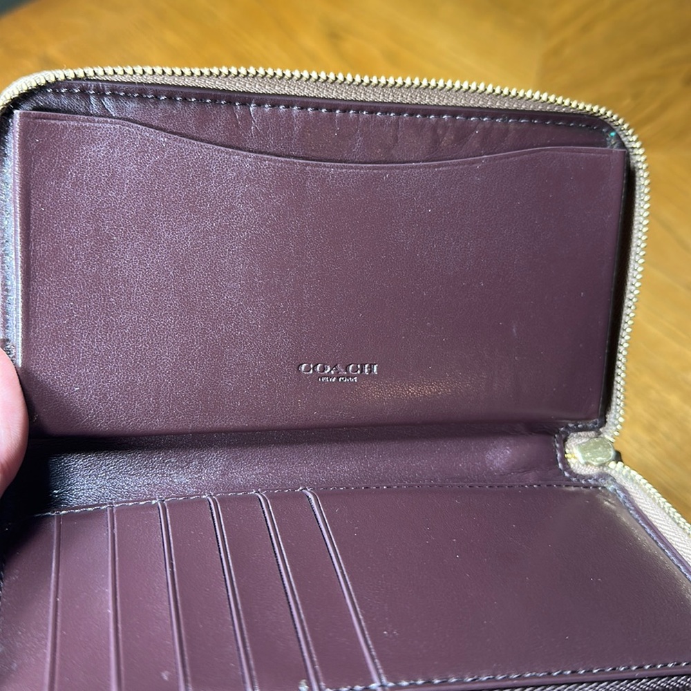 *HTF* COACH Gold Star Glitter Phone Wallet - Picture 14 of 17
